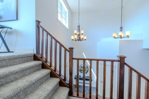 1835 Evergreen Drive Sw, Calgary, AB - Indoor Photo Showing Other Room