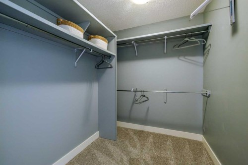 1835 Evergreen Drive Sw, Calgary, AB - Indoor With Storage