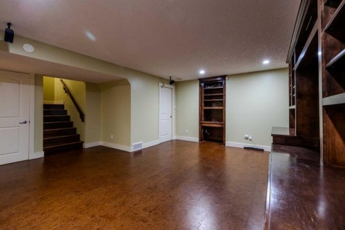 1835 Evergreen Drive Sw, Calgary, AB - Indoor