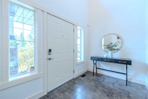 1835 Evergreen Drive Sw, Calgary, AB - Indoor Photo Showing Other Room