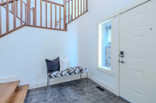 1835 Evergreen Drive Sw, Calgary, AB - Indoor Photo Showing Other Room