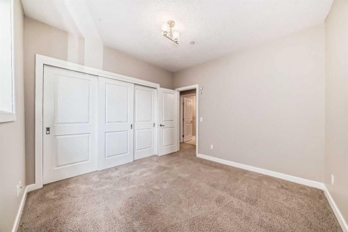206-488 7 Avenue Ne, Calgary, AB - Indoor Photo Showing Other Room