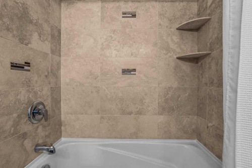 13-242 Benchlands Terrace, Canmore, AB - Indoor Photo Showing Bathroom