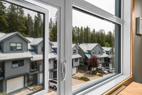 13-242 Benchlands Terrace, Canmore, AB - 