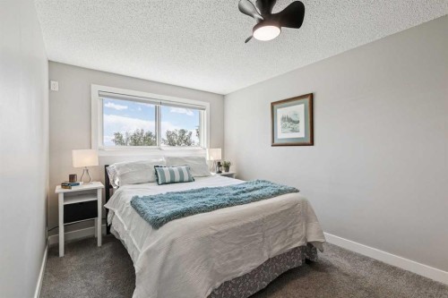 110S-203 Lynnview Road Se, Calgary, AB - Indoor Photo Showing Bedroom
