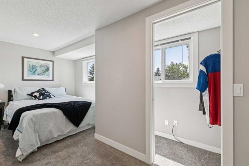 110S-203 Lynnview Road Se, Calgary, AB - Indoor Photo Showing Bedroom