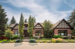 1111 Belavista Crescent SW Calgary, AB T2V 2A9