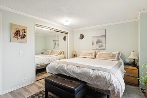 283 Abinger Crescent Ne, Calgary, AB - Indoor Photo Showing Bedroom