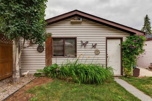 283 Abinger Crescent Ne, Calgary, AB - Outdoor