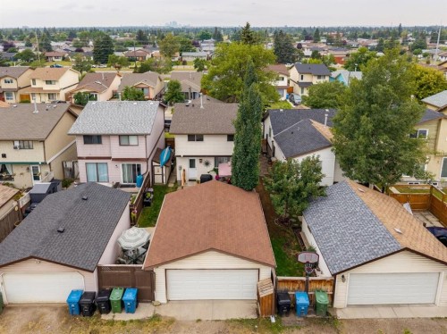 283 Abinger Crescent Ne, Calgary, AB - Outdoor
