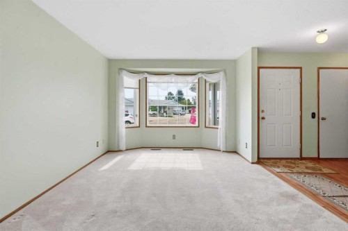 3924 56A, Camrose, AB - Indoor Photo Showing Other Room