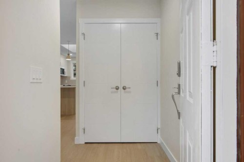 20 Bernard Way Nw, Calgary, AB - Indoor Photo Showing Other Room