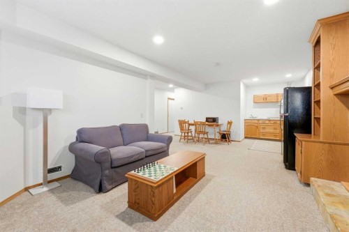 5 Sandpiper Gate Nw, Calgary, AB - Indoor
