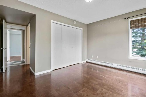2-21 Mckenzie Towne Gate Se, Calgary, AB - Indoor Photo Showing Other Room