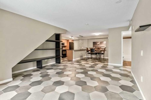 2-21 Mckenzie Towne Gate Se, Calgary, AB - Indoor Photo Showing Other Room