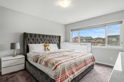147 Evanscrest Park Nw, Calgary, AB - Indoor Photo Showing Bedroom