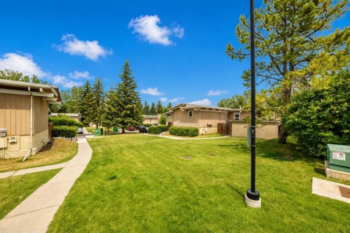 403-11010 Bonaventure Drive Se, Calgary, AB - Outdoor