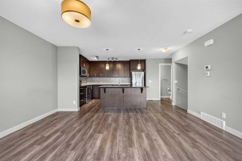 905 Evanston Manor Nw, Calgary, AB - Indoor Photo Showing Kitchen