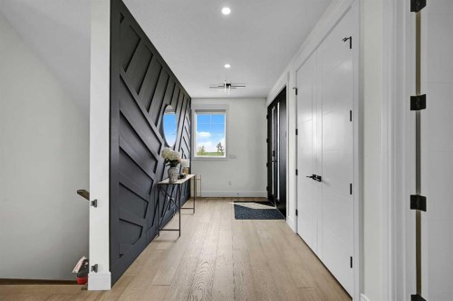 70 South Shore Bay, Chestermere, AB - Indoor Photo Showing Other Room