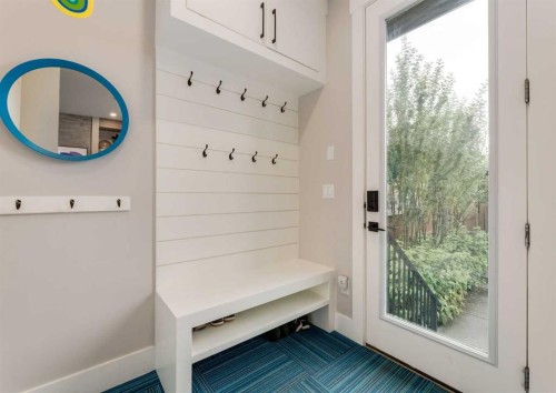 523 22 Avenue Nw, Calgary, AB - Indoor Photo Showing Other Room