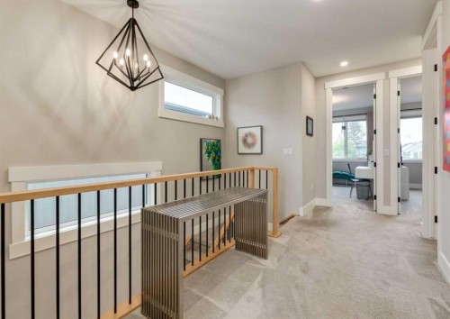 523 22 Avenue Nw, Calgary, AB - Indoor Photo Showing Other Room