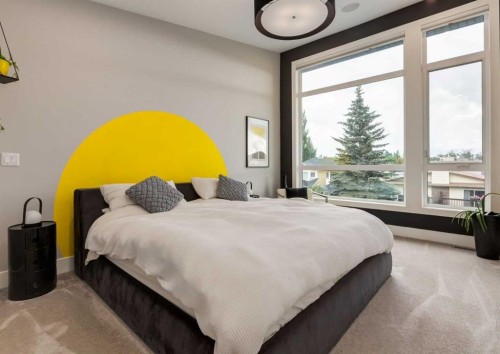 523 22 Avenue Nw, Calgary, AB - Indoor Photo Showing Bedroom