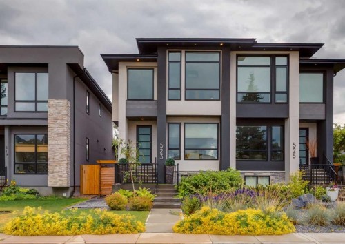 523 22 Avenue Nw, Calgary, AB - Outdoor With Facade