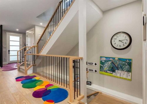 523 22 Avenue Nw, Calgary, AB - Indoor Photo Showing Other Room
