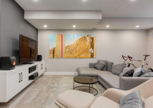 523 22 Avenue Nw, Calgary, AB - Indoor