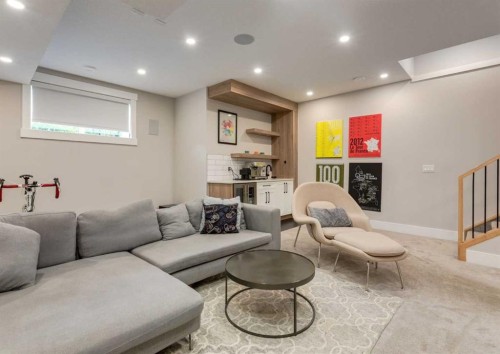 523 22 Avenue Nw, Calgary, AB - Indoor