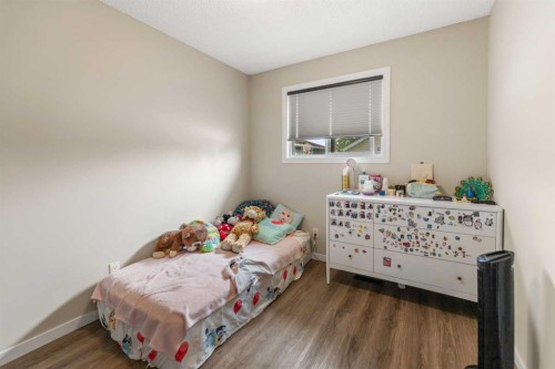 67 Falchurch Crescent Ne, Calgary, AB - Indoor Photo Showing Bedroom