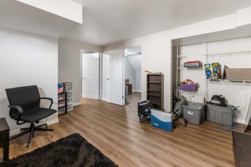 67 Falchurch Crescent Ne, Calgary, AB - Indoor