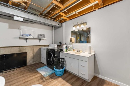 67 Falchurch Crescent Ne, Calgary, AB - Indoor