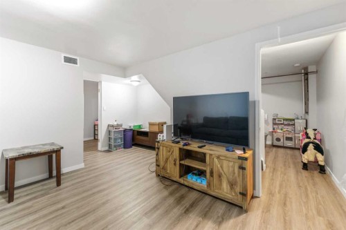 67 Falchurch Crescent Ne, Calgary, AB - Indoor