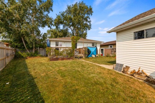 67 Falchurch Crescent Ne, Calgary, AB - Outdoor