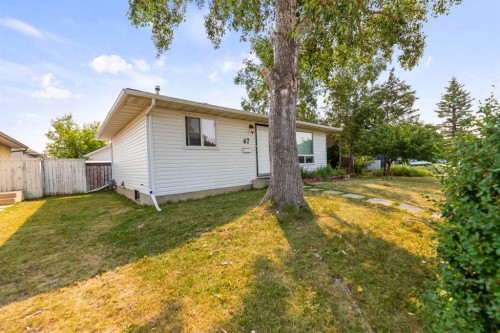 67 Falchurch Crescent Ne, Calgary, AB - Outdoor