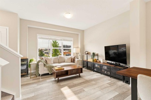 848 Chinook Gate Parade Sw, Airdrie, AB - Indoor Photo Showing Living Room