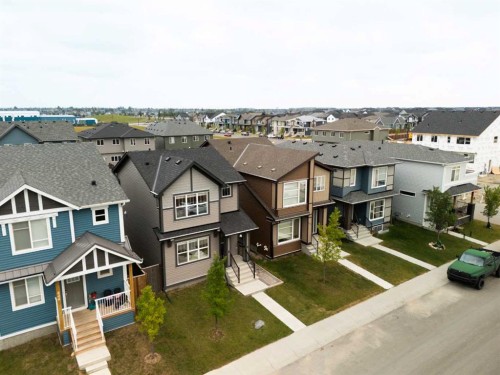 848 Chinook Gate Parade Sw, Airdrie, AB - Outdoor