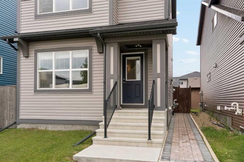 848 Chinook Gate Parade Sw, Airdrie, AB - Outdoor