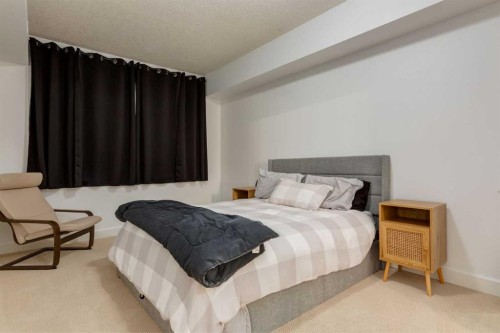 113-838 19 Avenue Sw, Calgary, AB - Indoor Photo Showing Bedroom