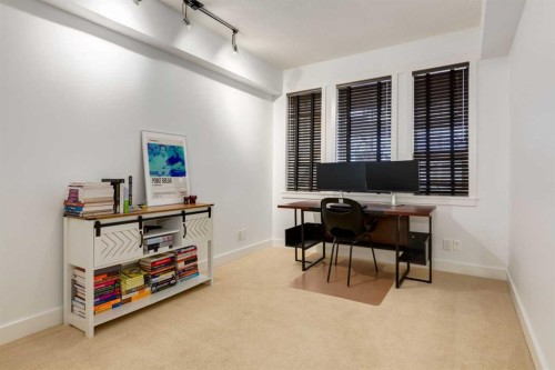 113-838 19 Avenue Sw, Calgary, AB - Indoor Photo Showing Office
