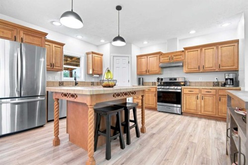 370040 Range Road 4-0, Rural Clearwater County, AB - Indoor Photo Showing Kitchen With Upgraded Kitchen
