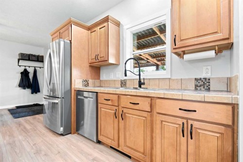 370040 Range Road 4-0, Rural Clearwater County, AB - Indoor Photo Showing Kitchen