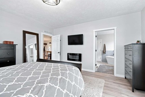 370040 Range Road 4-0, Rural Clearwater County, AB - Indoor Photo Showing Bedroom