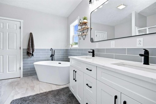 370040 Range Road 4-0, Rural Clearwater County, AB - Indoor Photo Showing Bathroom