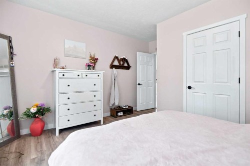 370040 Range Road 4-0, Rural Clearwater County, AB - Indoor Photo Showing Bedroom