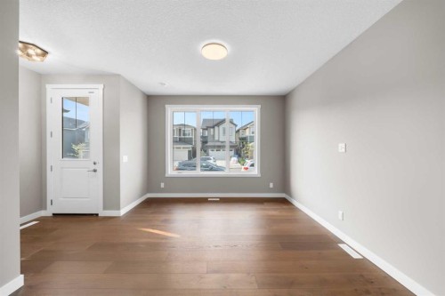 94 Sora Gardens Se, Calgary, AB - Indoor Photo Showing Other Room