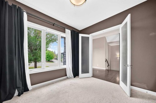 145 Cranridge Terrace Se, Calgary, AB - Indoor Photo Showing Other Room