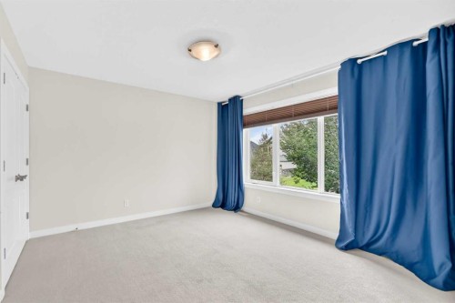 145 Cranridge Terrace Se, Calgary, AB - Indoor