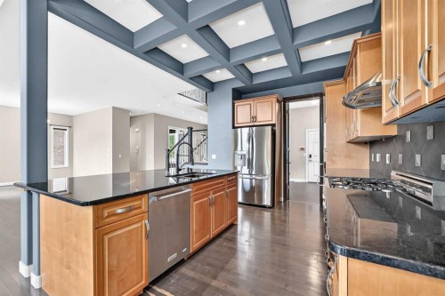 145 Cranridge Terrace Se, Calgary, AB - Indoor Photo Showing Kitchen With Upgraded Kitchen